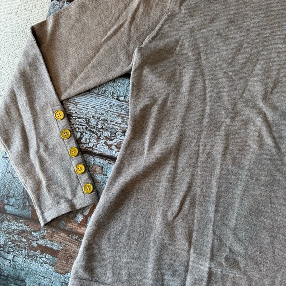 BNWT Bloomingdale's Cielo Tan Taupe Turtleneck Sweater Gold Button Details - Picture 3 of 8